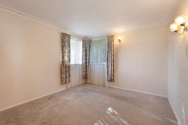 57 Tarawera Road Johnsonville_8