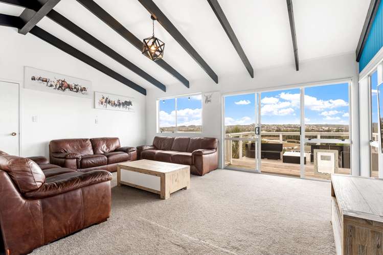 44 Amorino Drive Red Beach_6