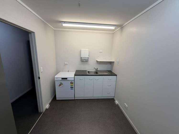 9 Crum Avenue New Lynn_7