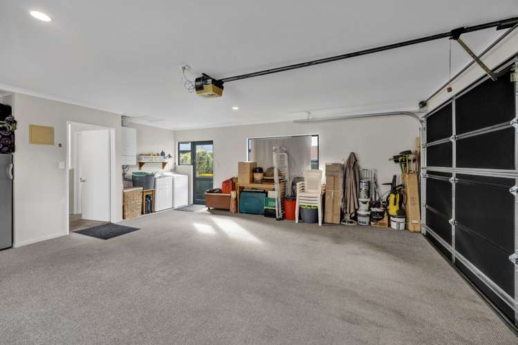 2 Kawaroa Close New Plymouth Central_24