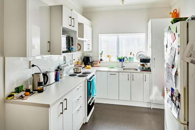 279 Dowse Drive Maungaraki_2