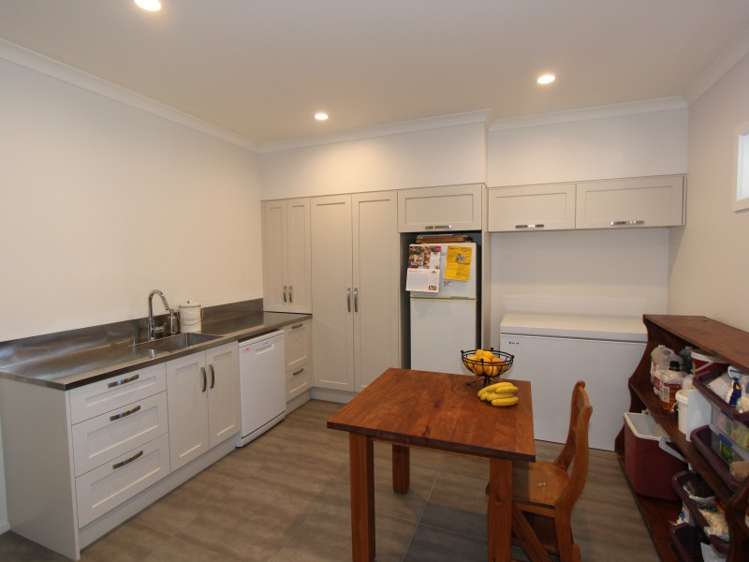 2369 Middle Road Poukawa_5