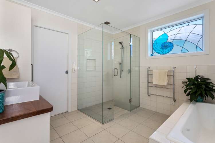 352 Ocean Road Ohope_7