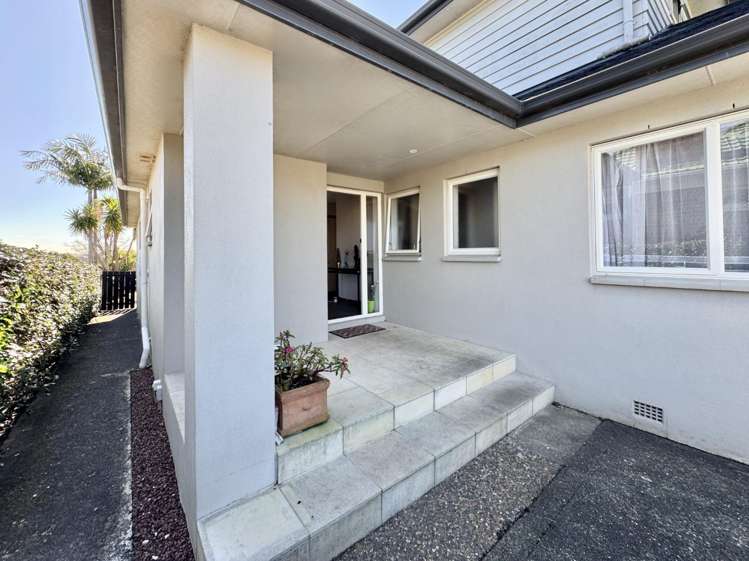 46 Tirimoana Road Te Atatu South_1