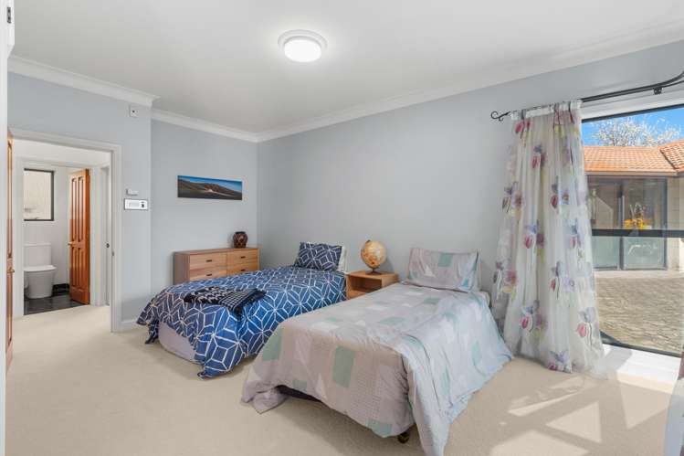 6 Golden Elm Lane Upper Riccarton_13