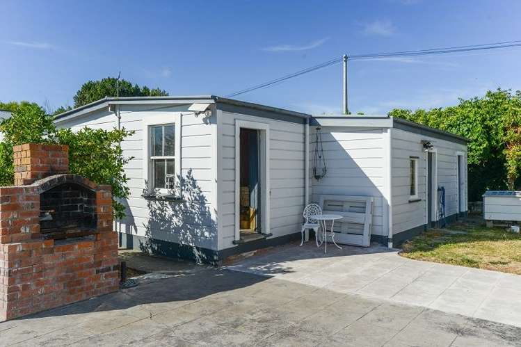 33 Farndon Road Clive_18