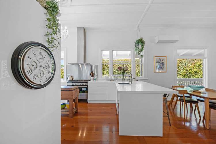 11 Albert Road Devonport_8