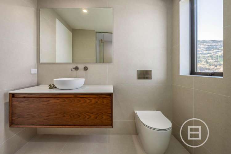 4 Canyon Rise Arthurs Point_25