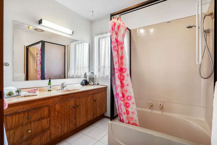 2/21 White Heron Drive Massey_25