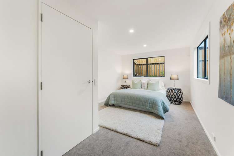 2/10 Windsor Place Windsor Park_16