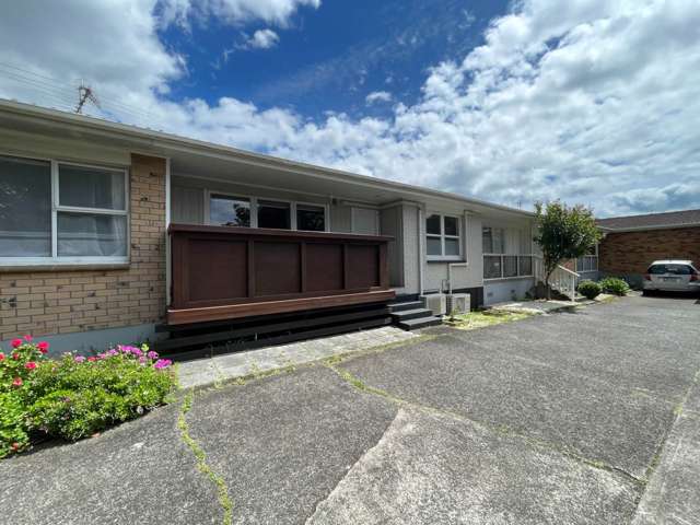 2-Bedroom Unit in Ellerslie – Ideal Location