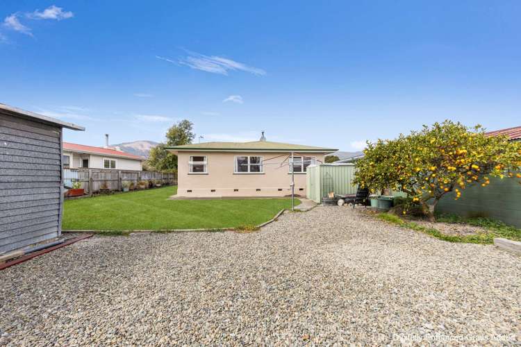 38 Tennyson Crescent Stoke_14