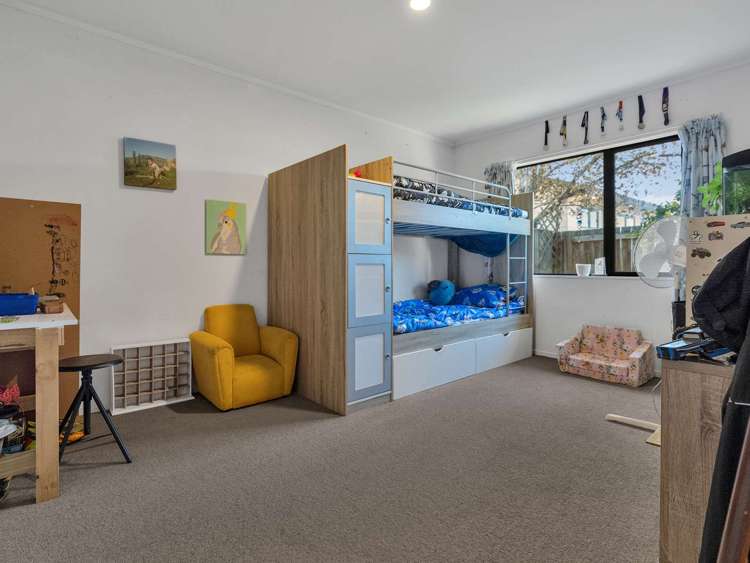 14 Bronte Place Owhata_13