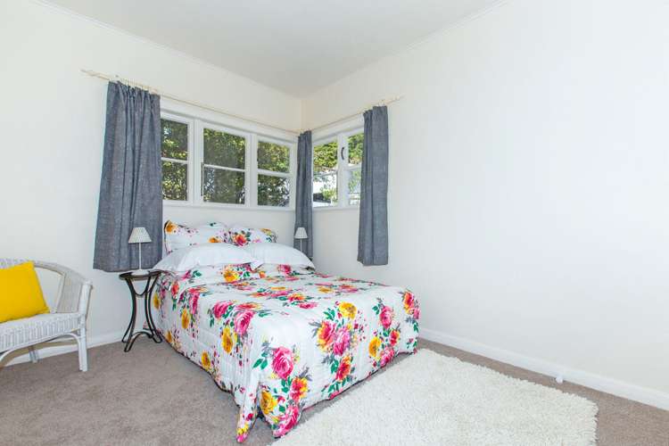 1/217 Whites Line East Waiwhetu_11