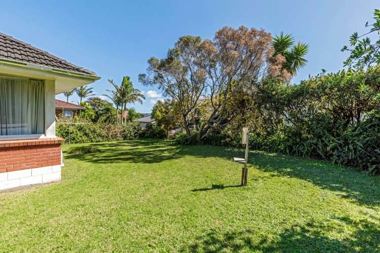 1 Marsh Avenue Forrest Hill_13