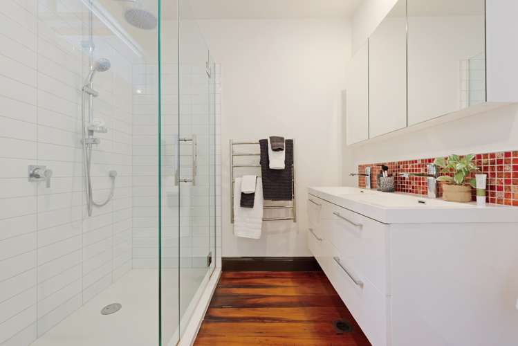 3/235 Adelaide Road Newtown_14