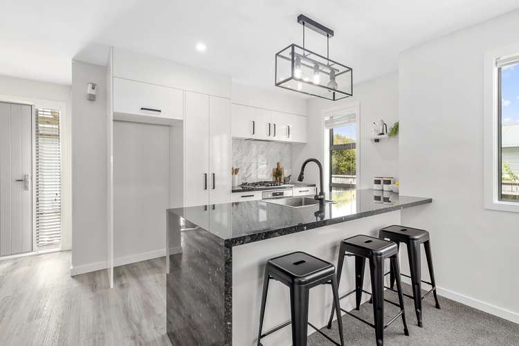 23e Hinau Street Tawa_11