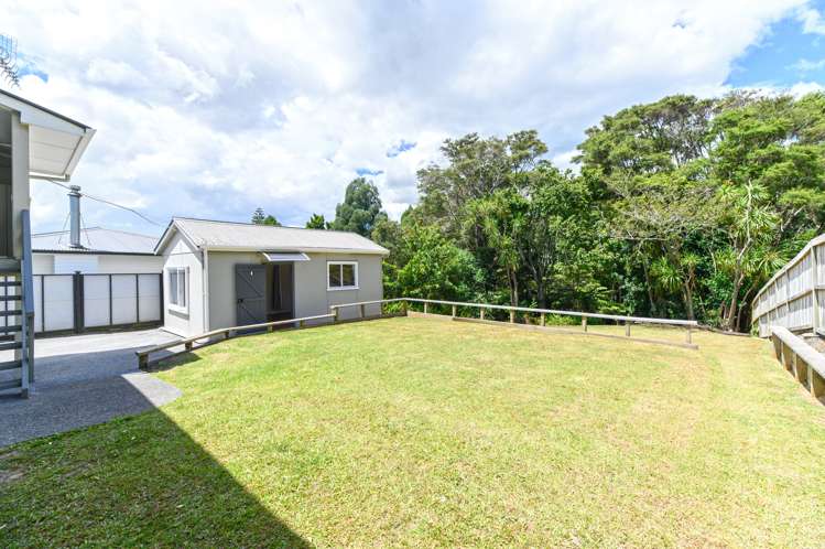 32 South Lynn Road Titirangi_17