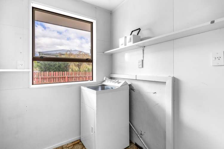 1a Talbot Street Gore Surrounds_11