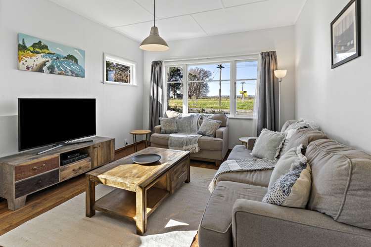 6 South Featherston Road Featherston_1