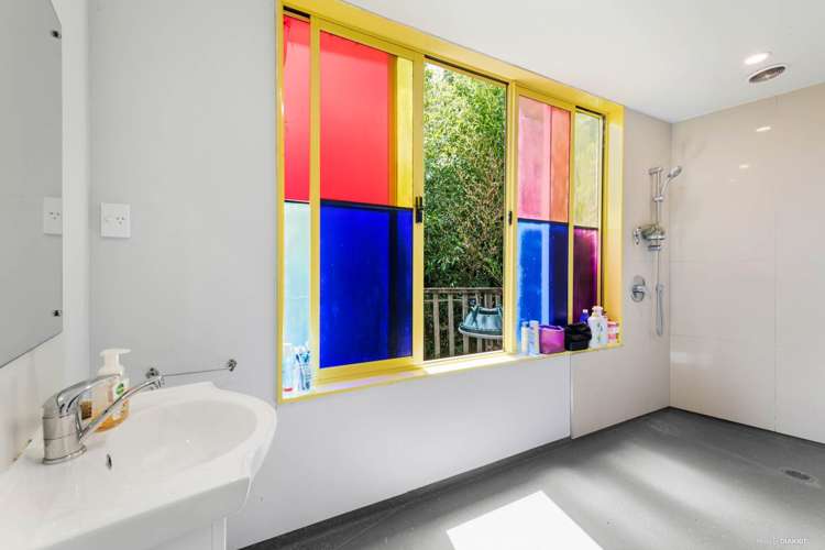 1127 Huia Road Huia_9