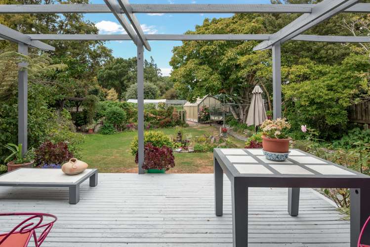 19 Richardson Avenue Burleigh_17