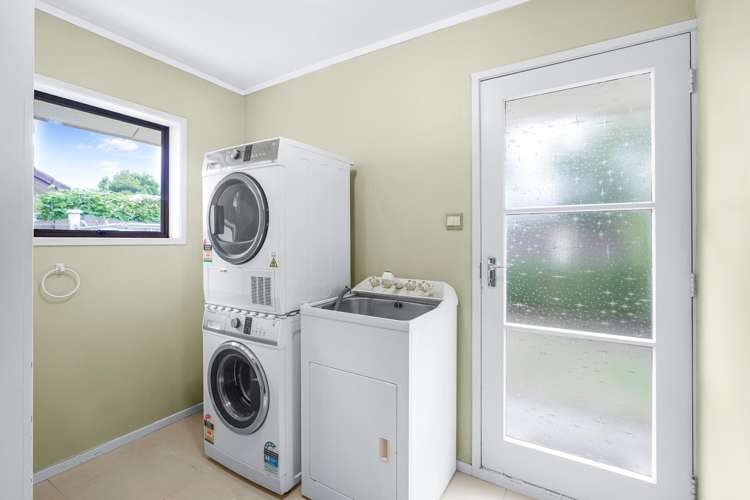 6 Mayfair Avenue Chartwell_12