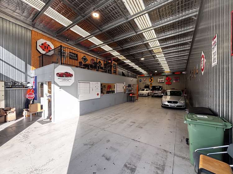 4/50 Gracefield Road Gracefield_1