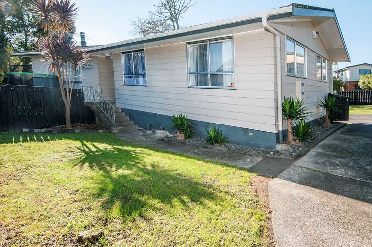32 Glynnbrooke Street Te Atatu South_1