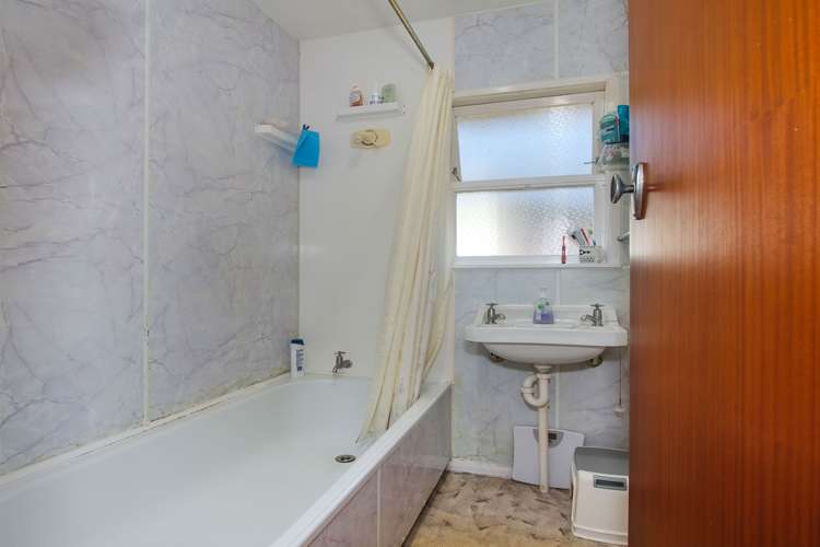 1/10 Nea Place Hillcrest_10