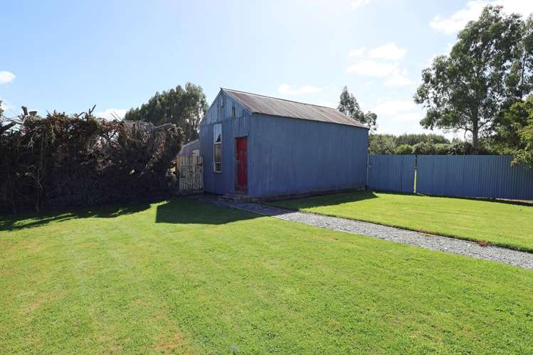 13 Danube Road Winton Surrounds_14