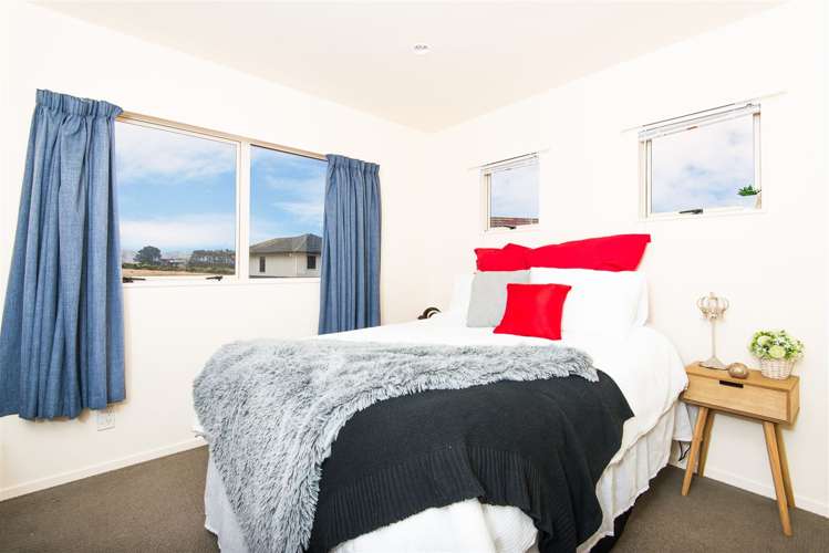 5 Silver Pine Avenue Woodridge_6