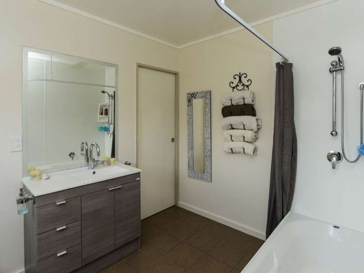 33 Kyle Road Waipukurau and Surrounds_14