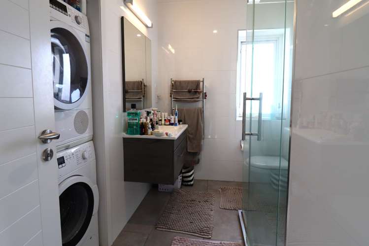 1/48 Oriental Parade Oriental Bay_9