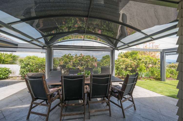 23 Olympus Way Richmond_13