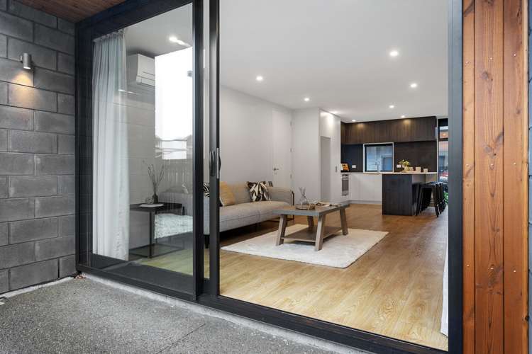 2/58 Waltham Road Sydenham_8