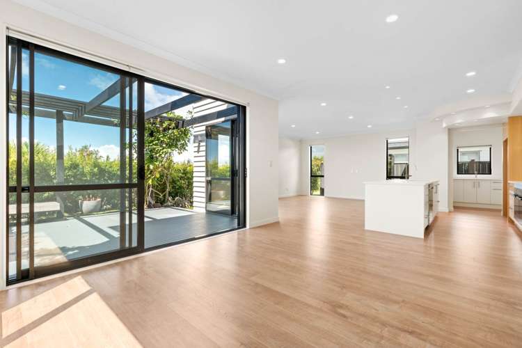 8 Shelby Place_5