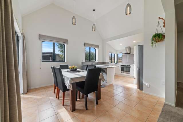 109 Pacific Drive Fitzherbert_3