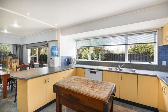 6 Truscott Grove Awapuni_2