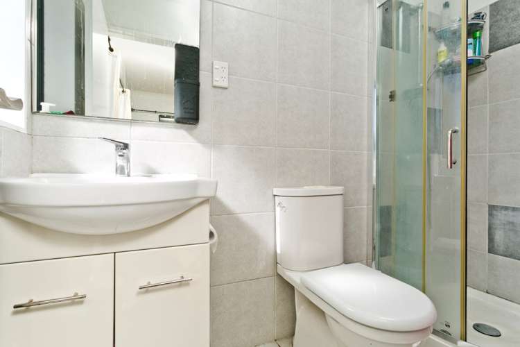 8a Harry Ward Place Henderson_9