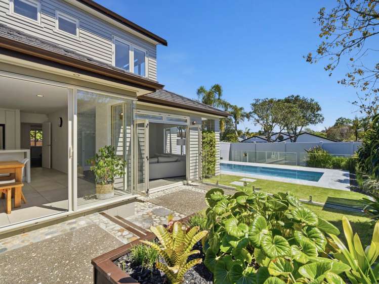 39 Admirals Court Drive Greenhithe_13