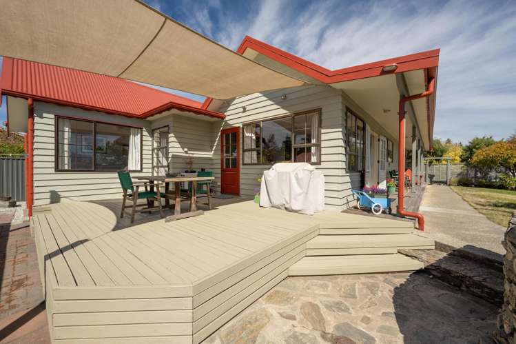 13 Lanes Road Bridge Hill_23