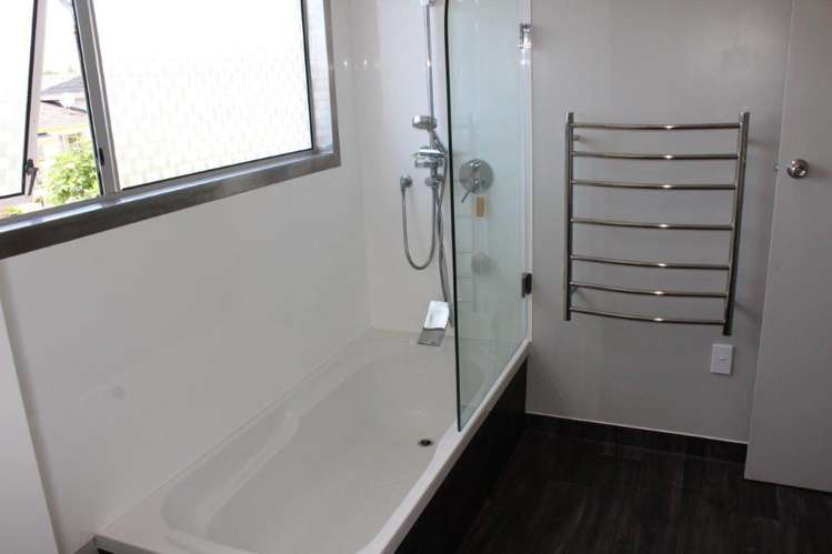 15 Feary Crescent Takaka_13