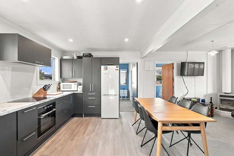6 Falstone Crescent Twizel_4