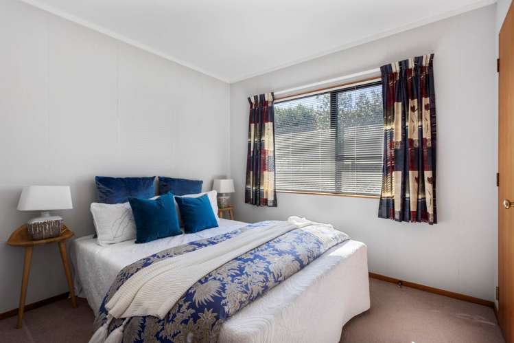 3/7 Eban Avenue Hillcrest_11