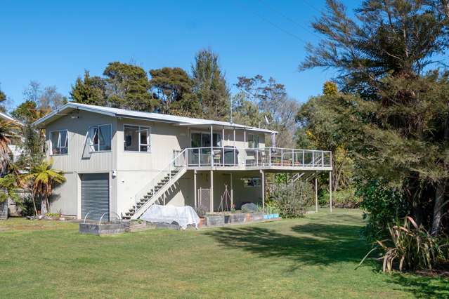 19 Te Heuheu Parade Lake Taupo (East)_1