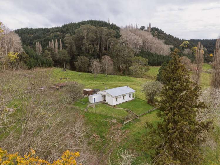 921 Ongo Road Hunterville_4