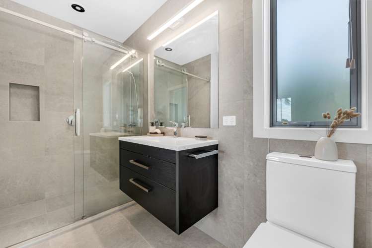 37 Glenfern Road Mellons Bay_17