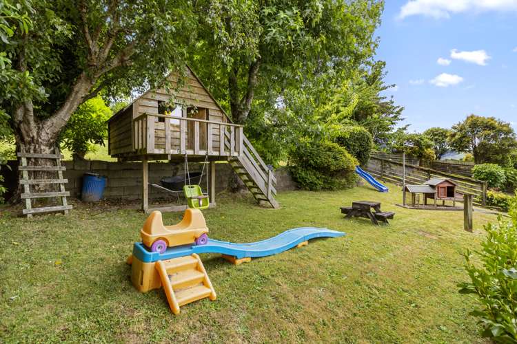 76 Redwood Avenue Tawa_17