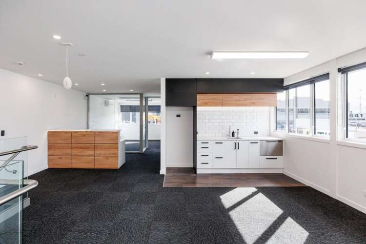 656 Tremaine Avenue Milson_13